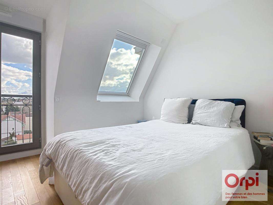 Appartement à ISSY-LES-MOULINEAUX
