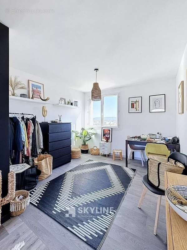 Appartement à MARSEILLE-9E