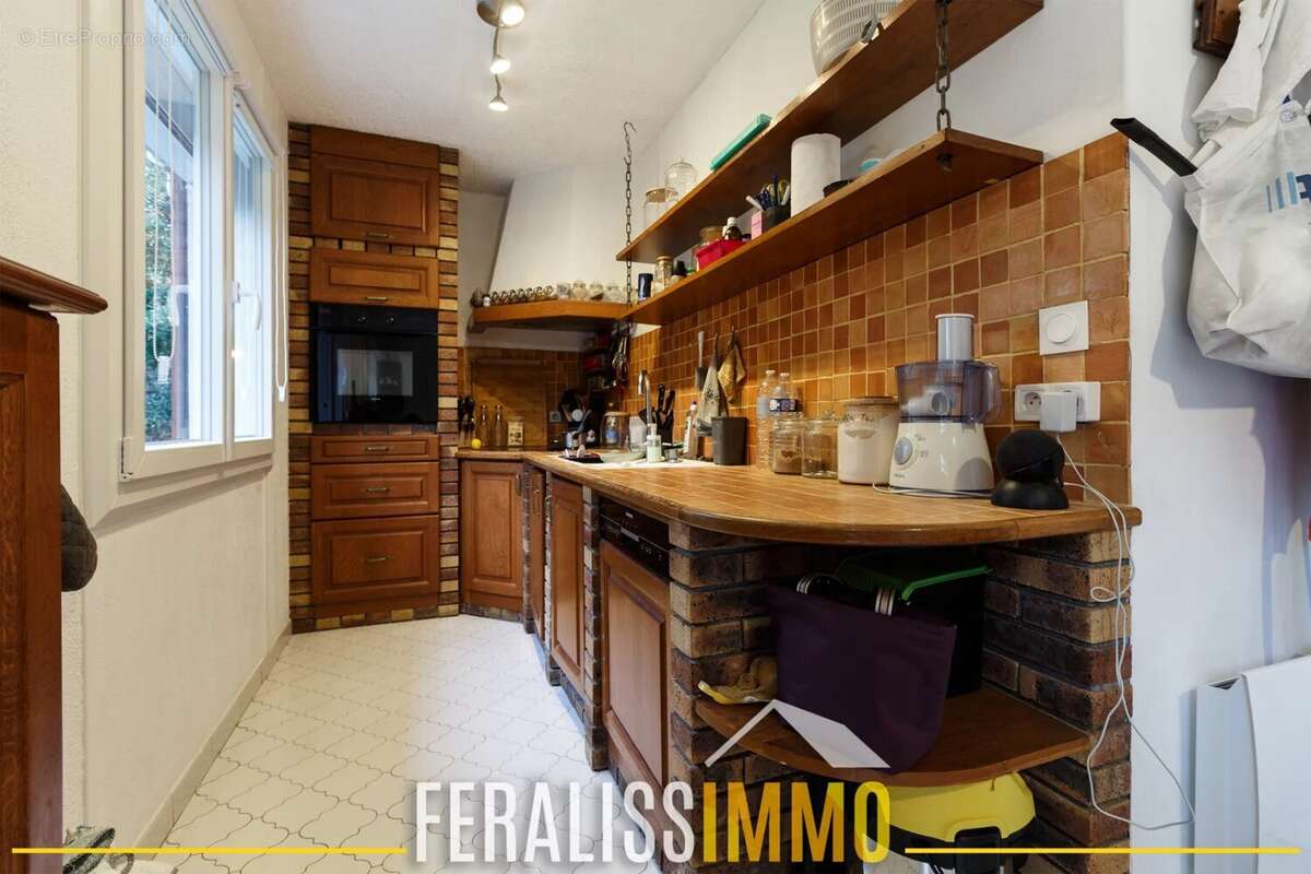 Maison à MEZY-SUR-SEINE