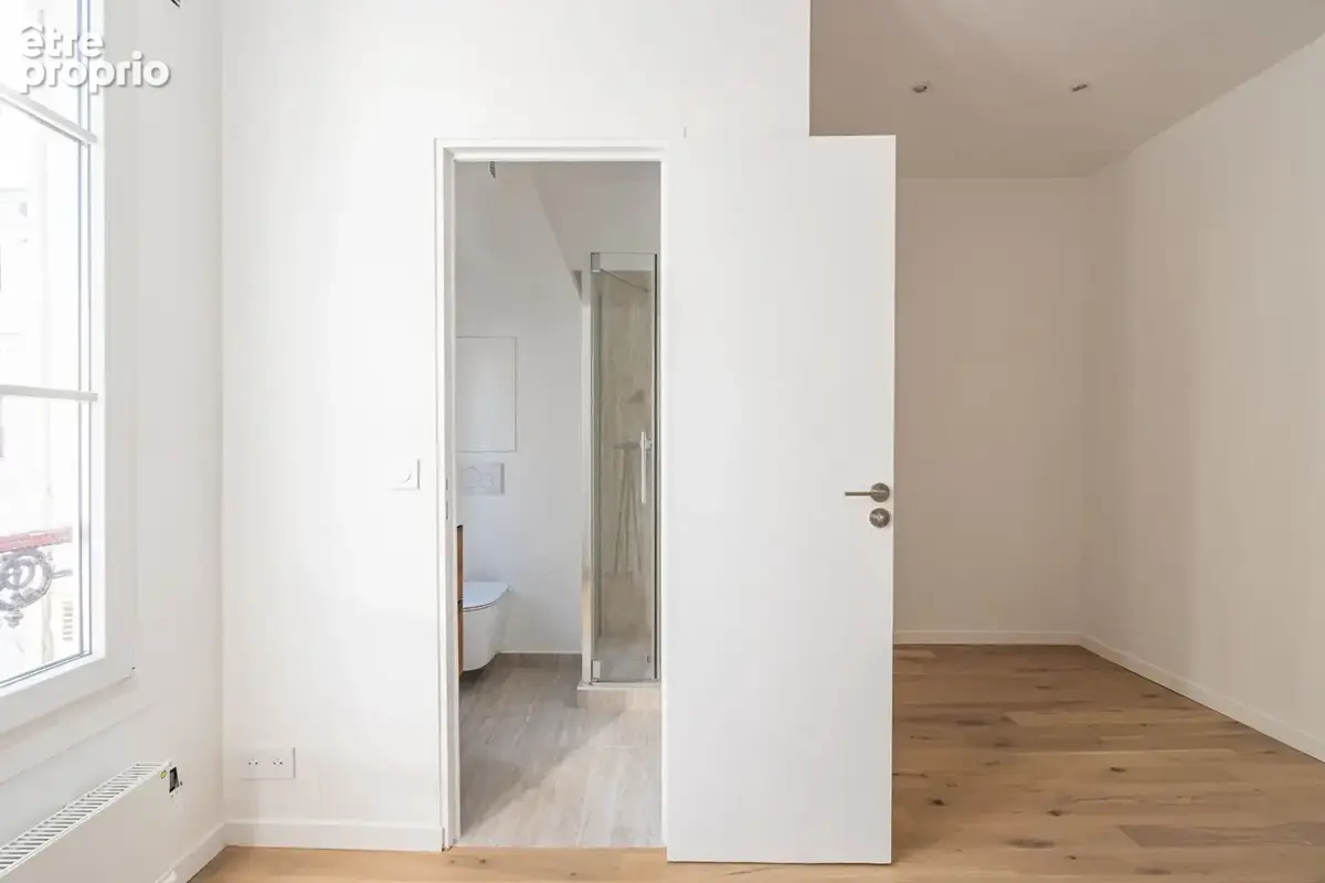 Paris 15e ? Commerce / Félix-Faure - Studio 14,51 m² entièrement rénové au dernier étage - photo 3