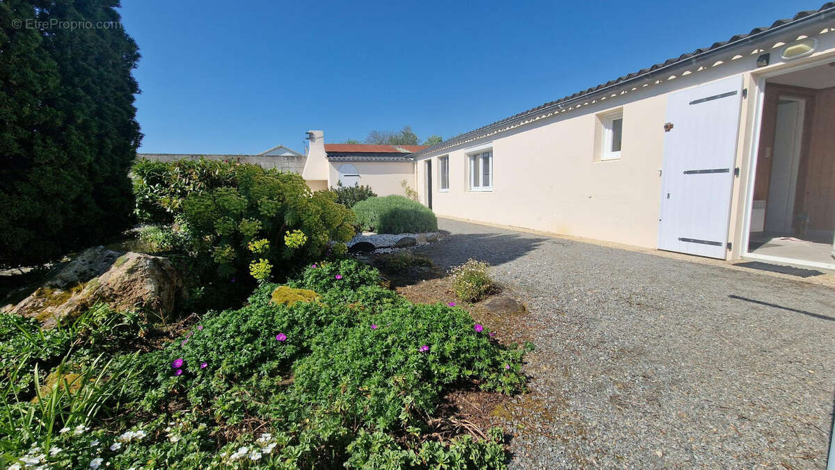 Maison à BEAUVOIR-SUR-MER