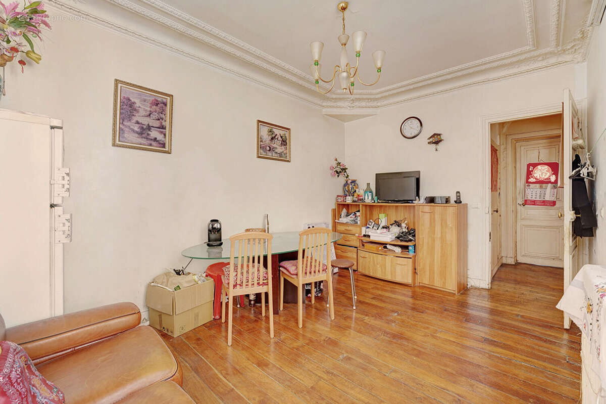 Appartement à PARIS-10E