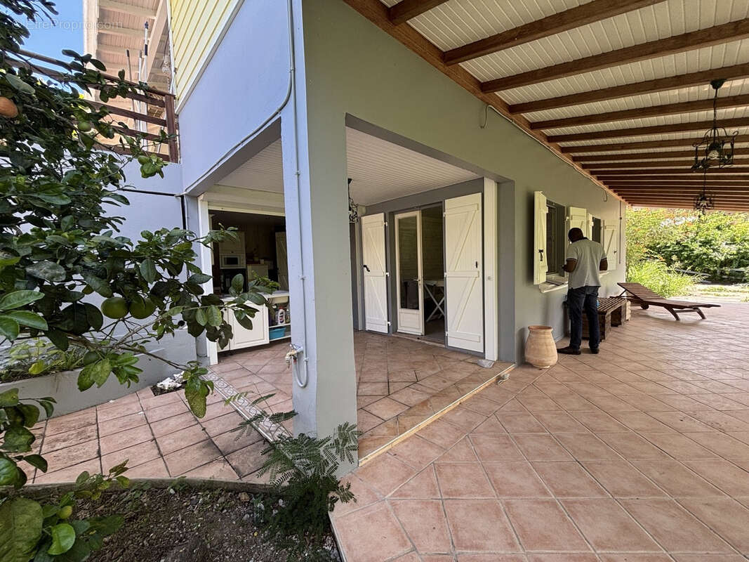 Maison à LES TROIS-ILETS