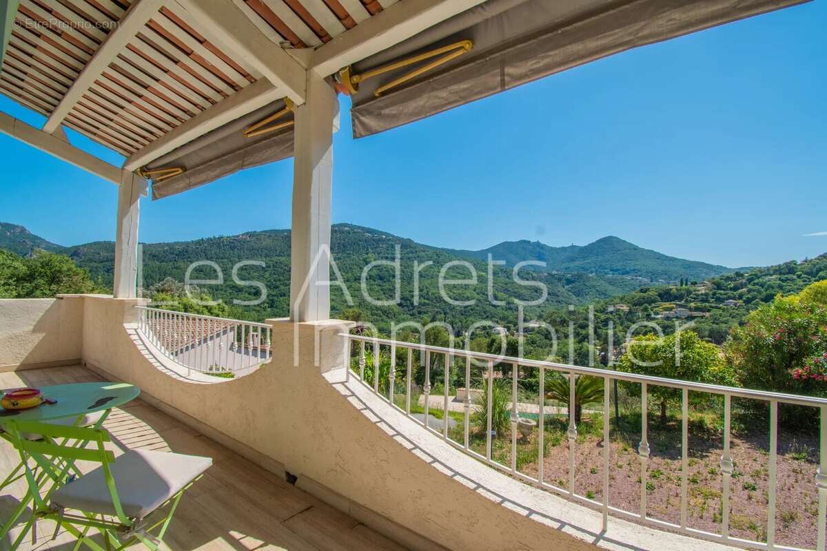 Maison à LES ADRETS-DE-L'ESTEREL