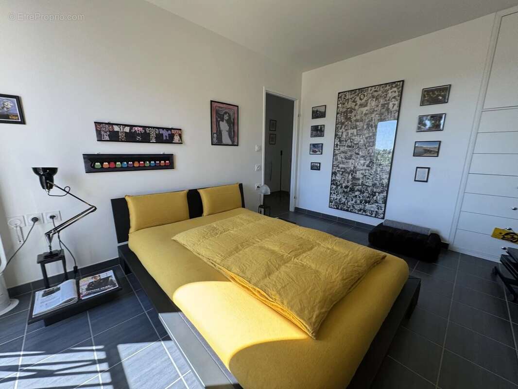 Appartement à NANDY