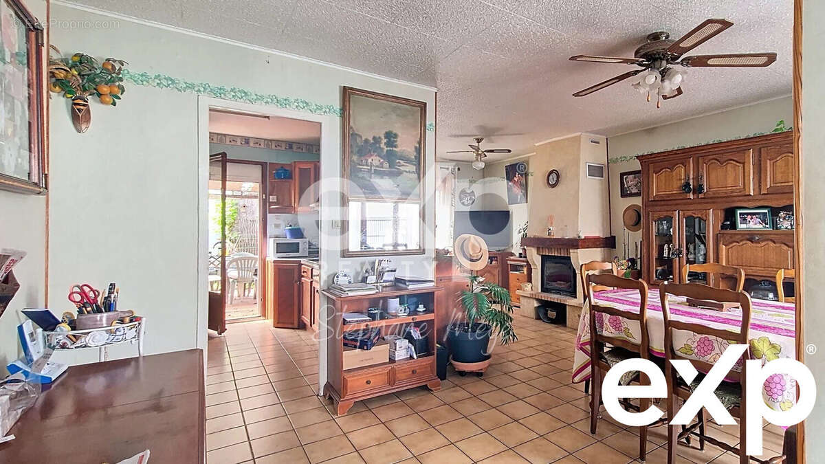 Maison à AMBARES-ET-LAGRAVE