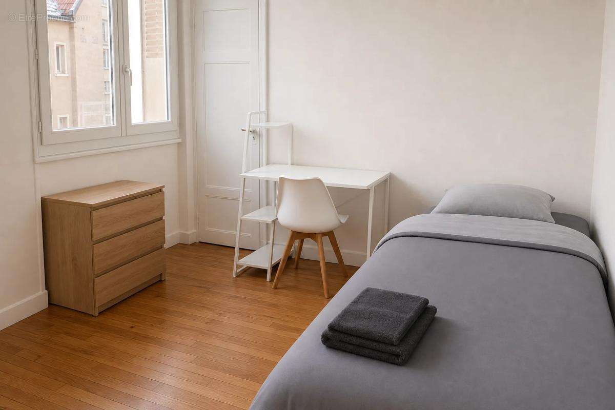 À vendre – Appartement 5 pièces avec locataire en place - photo 5
