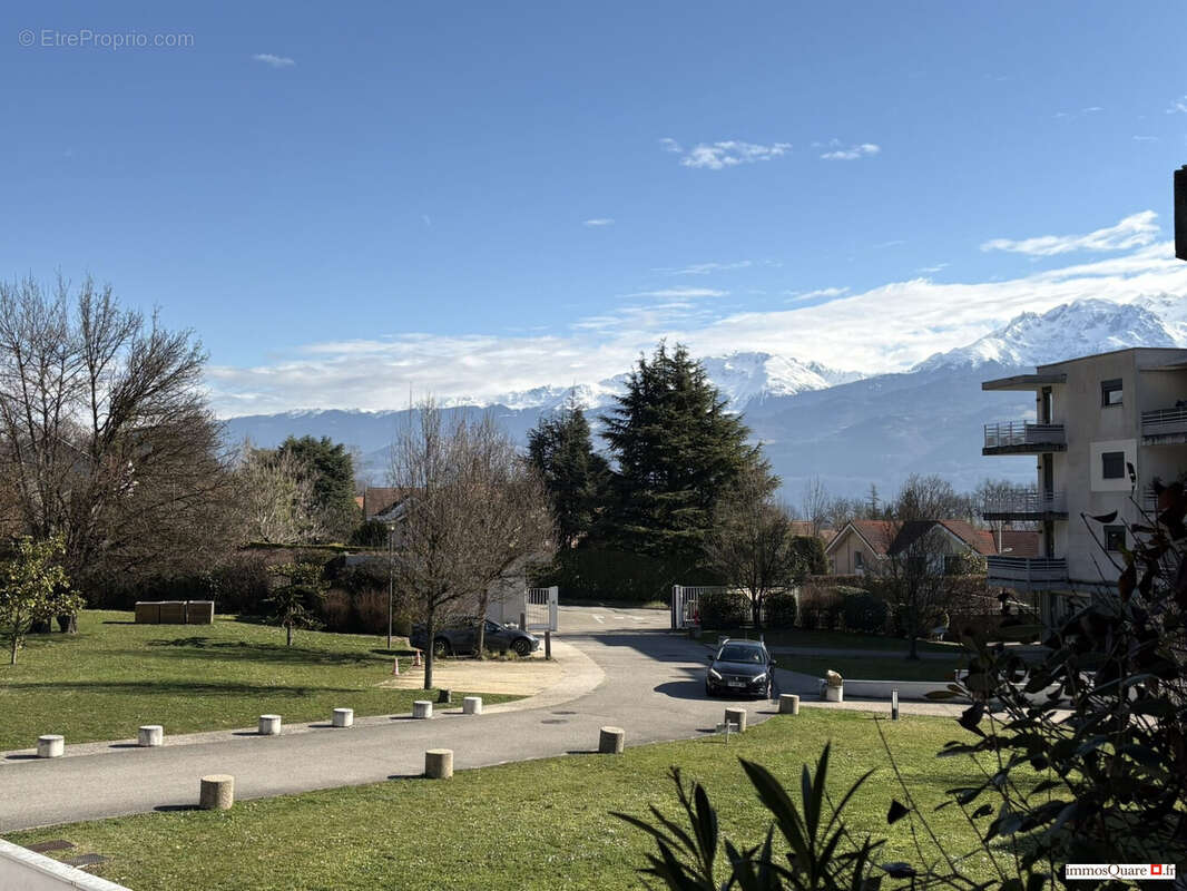 Appartement à MEYLAN