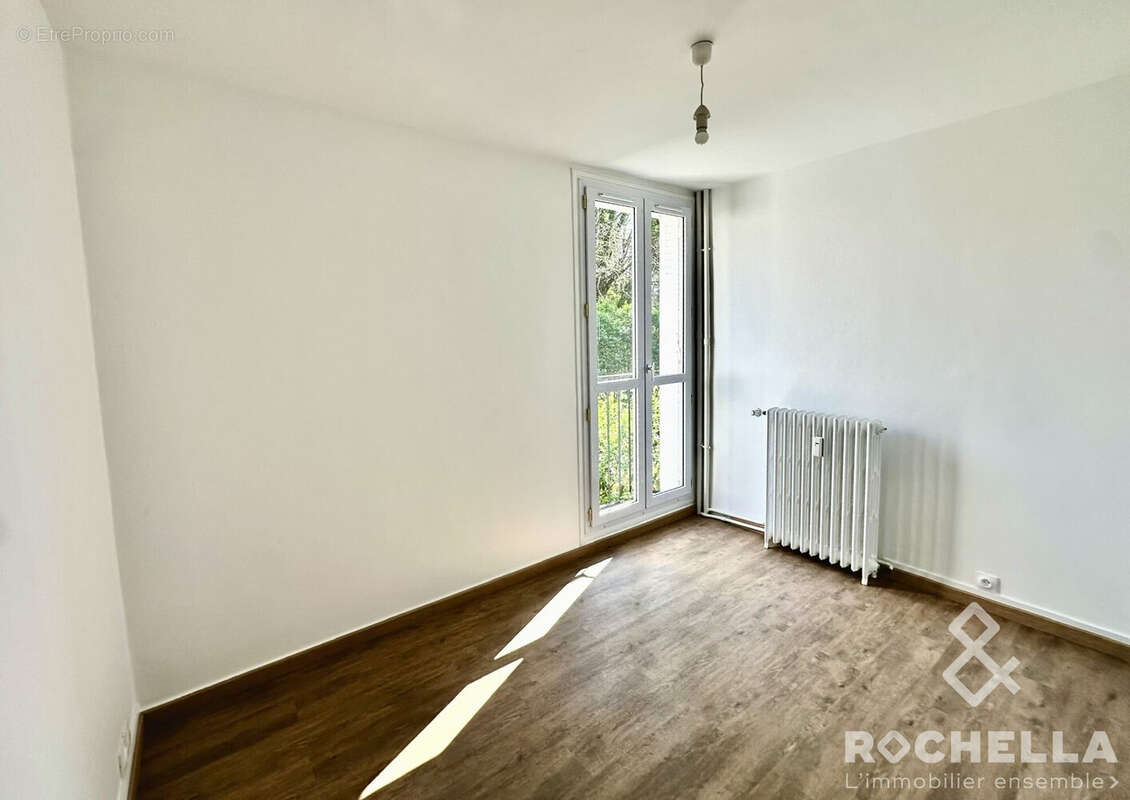 Appartement 78 m² à Rochefort  - photo 8
