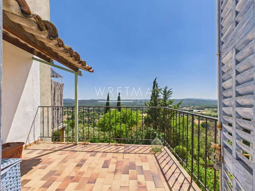 Authentique maison de village avec terrasses et vue panoramique – CALLIAN - photo 2