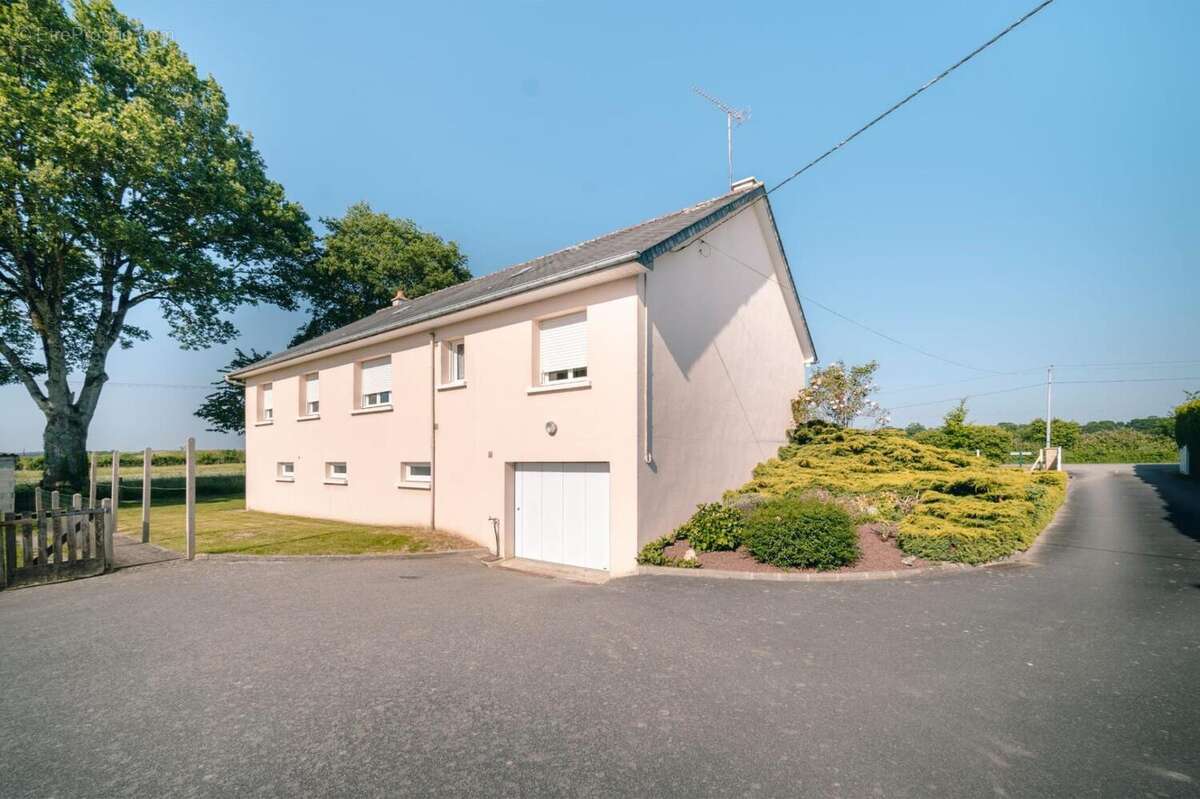 Photo 4 - Maison à ARGENTRE-DU-PLESSIS