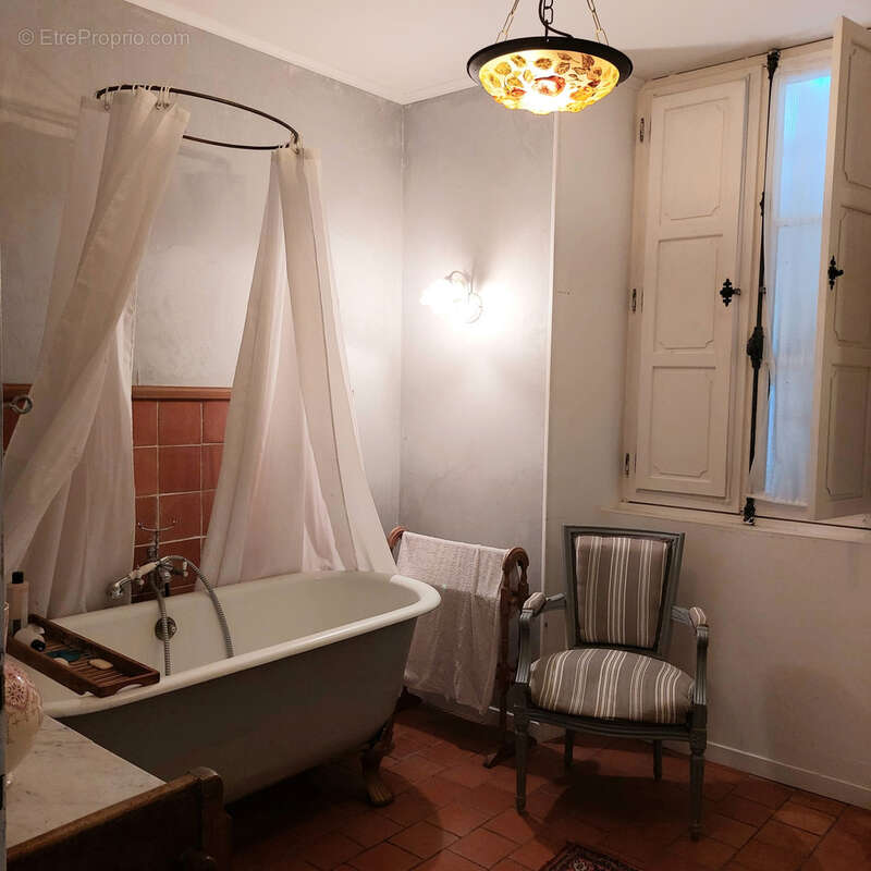 Maison à SOULAIRE-ET-BOURG