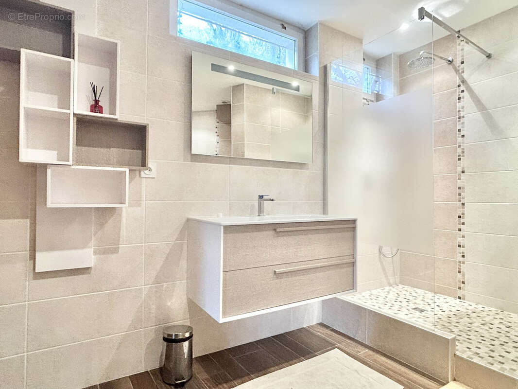 Maison à SAINT-LAURENT-D'AGNY