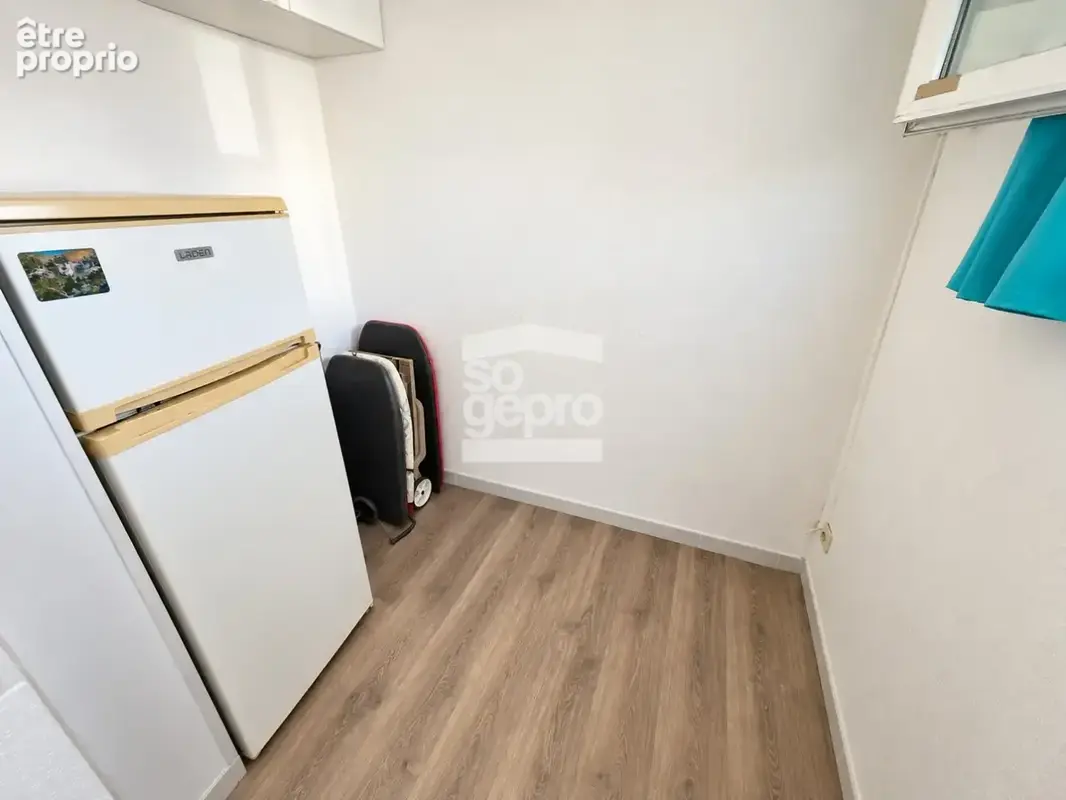Réf : 2338 - Vente 2 Pièces Cabine en rez-de-jardin avec parking, secteur Richelieu ! - photo 7