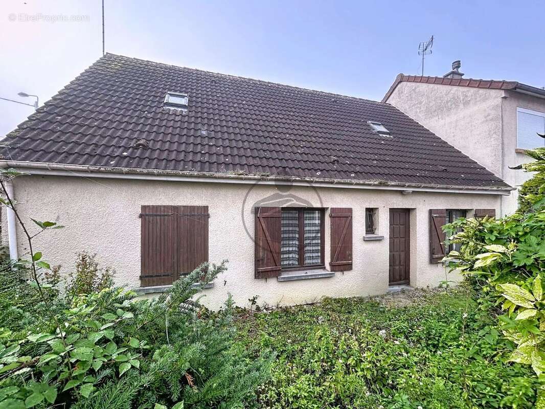 Maison à SAINT-QUENTIN