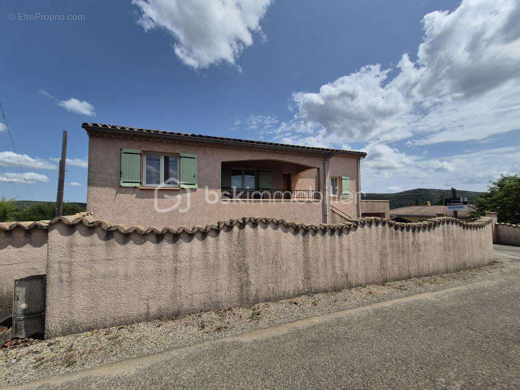 Maison à UZER