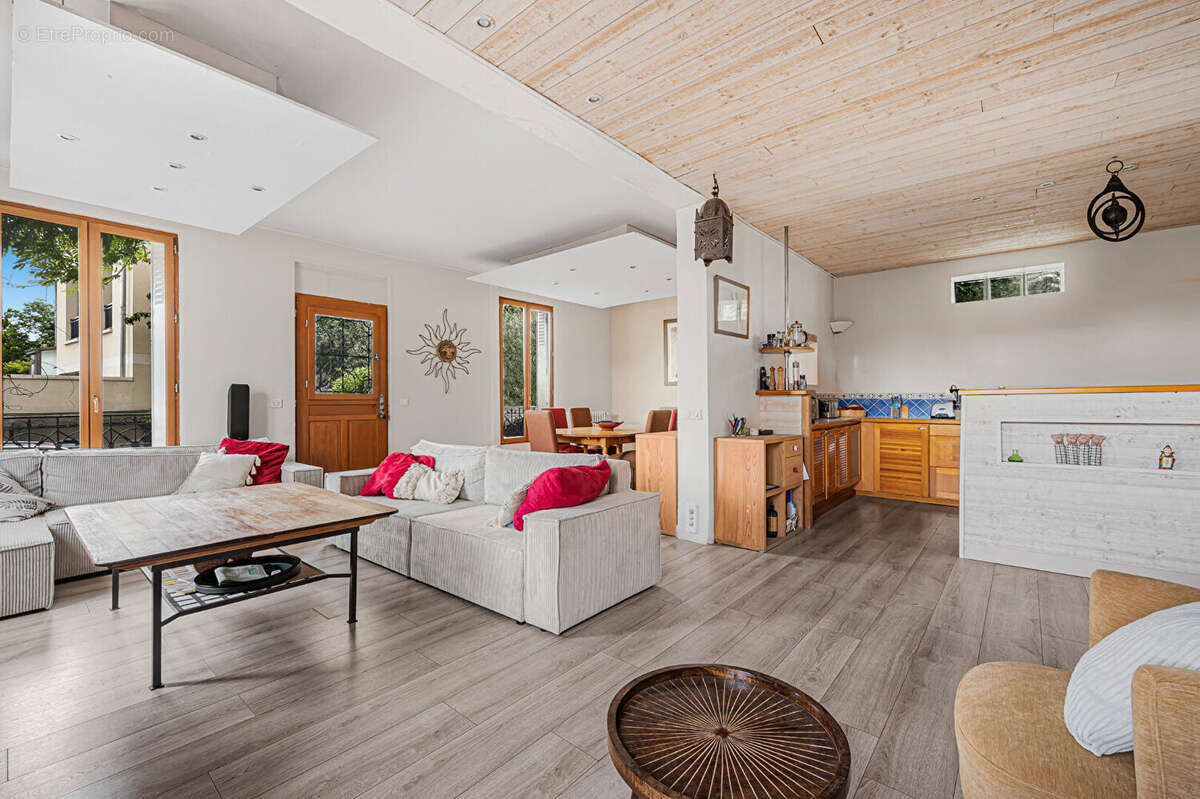 Maison à NANTERRE