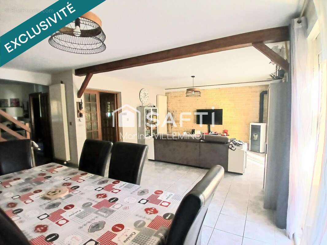 Photo 9 - Maison à ETREPIGNY