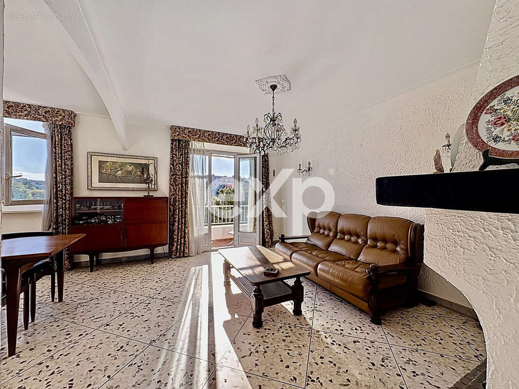 Appartement 76 m² à Antibes  - photo 7