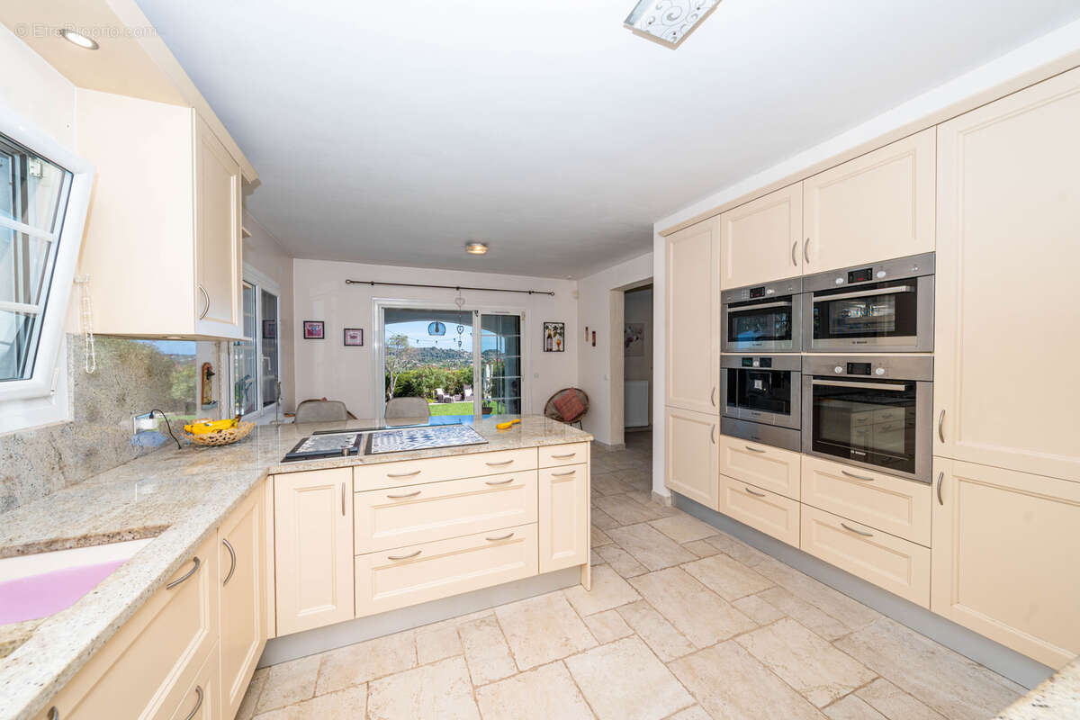 Maison à LA COLLE-SUR-LOUP