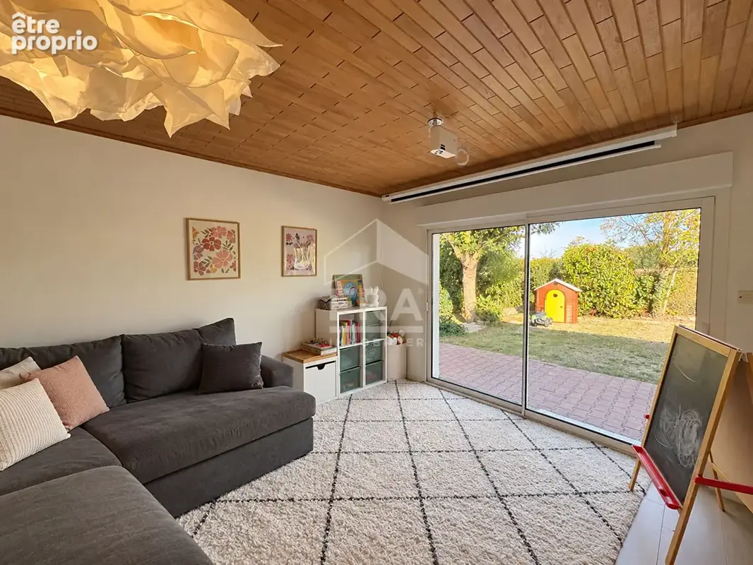 Maison 130m² à saint-georges-des-coteaux - photo 8