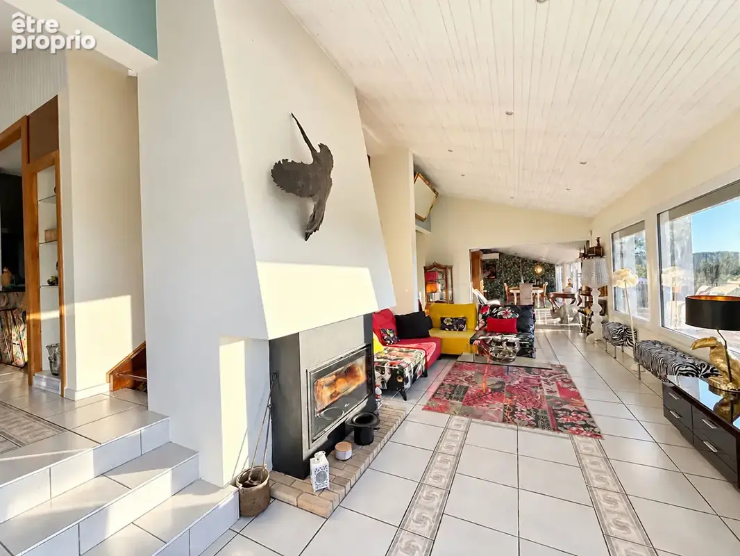 Pujols, villa d'architecte avec piscine et vue - photo 12