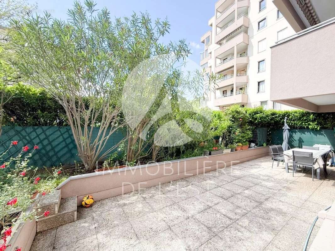 Appartement à LYON-3E
