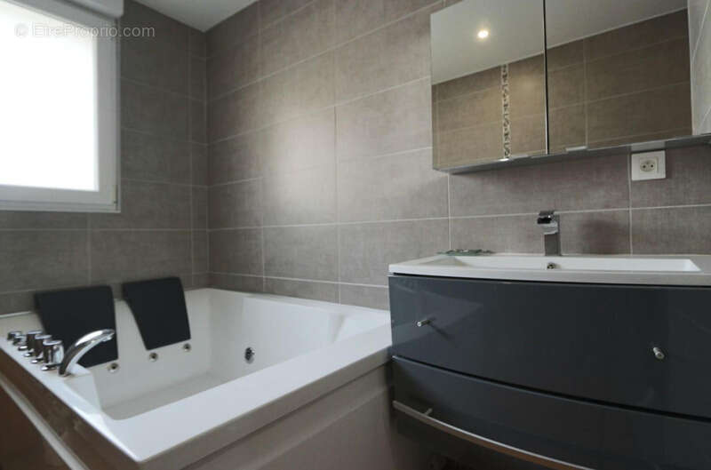 Appartement à ESSEY-LES-NANCY