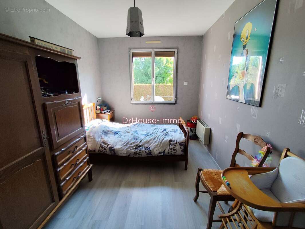 Maison à LA VILLE-AUX-CLERCS