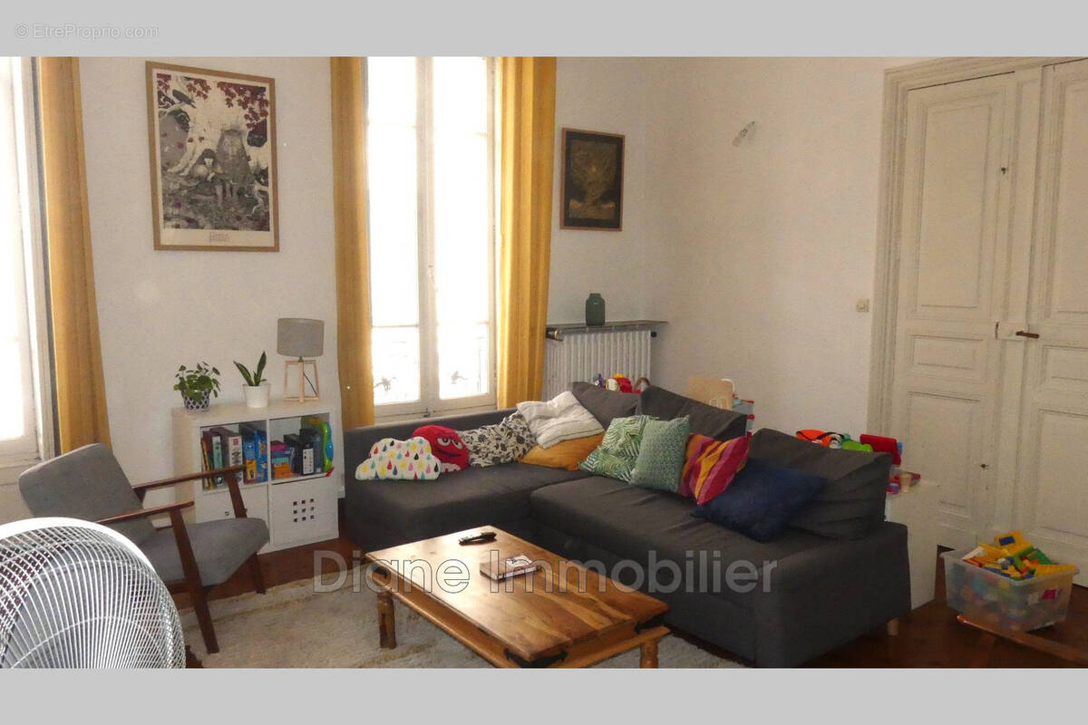 Appartement à NIMES