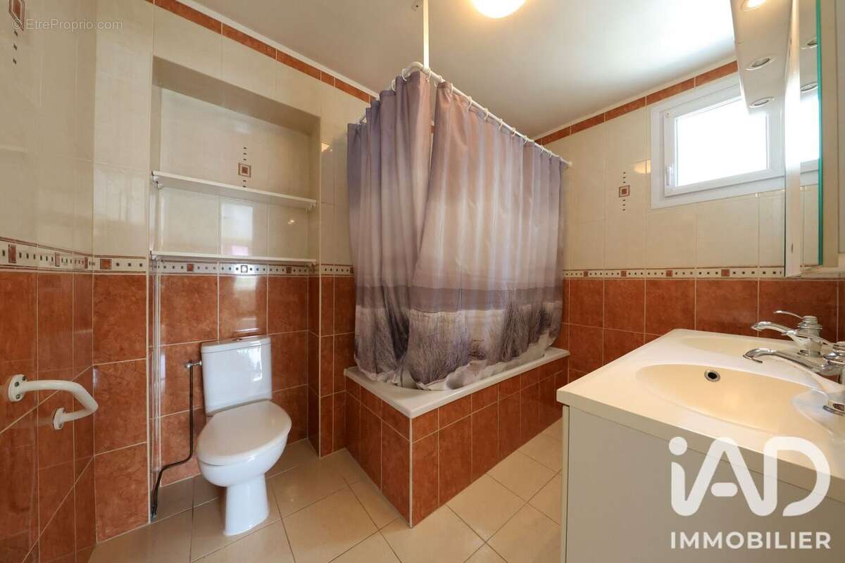 Maison 240 m² à Soisy-Sur-Seine  - photo 4