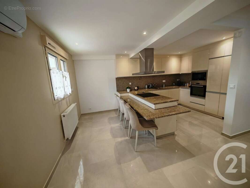 Maison à LA FRETTE-SUR-SEINE