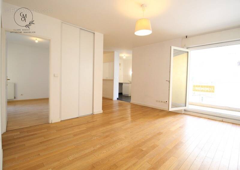 Appartement à LYON-8E