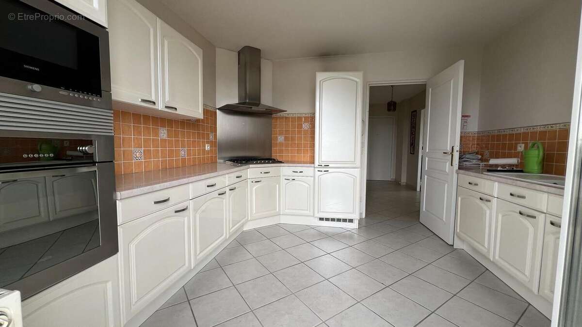 Photo 6 - Appartement à LA TOUR-DE-SALVAGNY