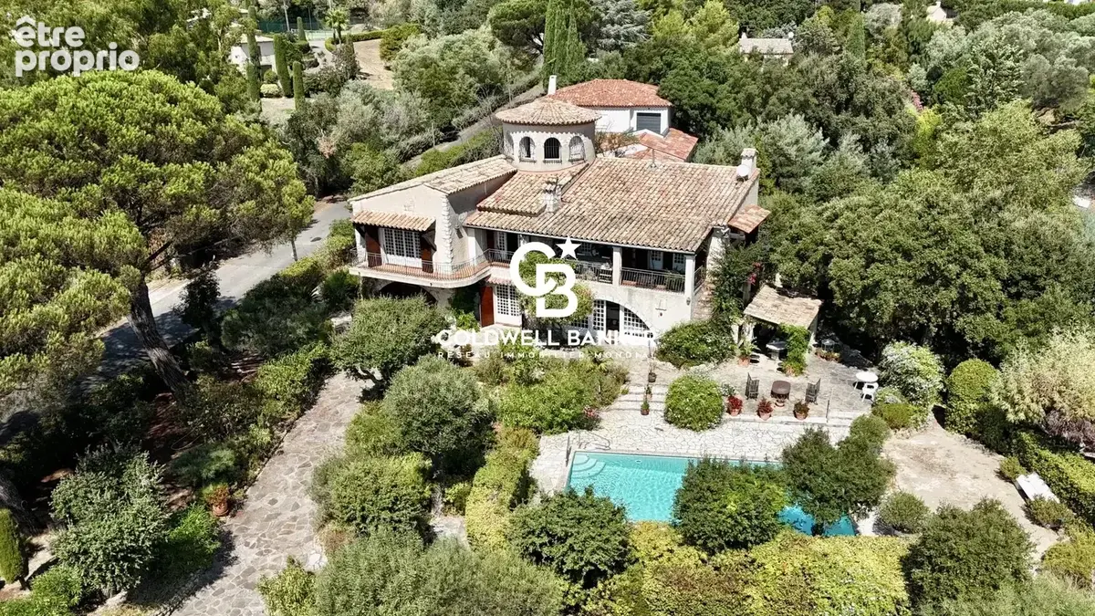 ÉLÉGANTE BASTIDE PROVENÇALE Au cœur du Golf de Beauvallon – Grimaud - photo 5