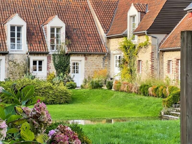 Maison à SAINT-LEONARD