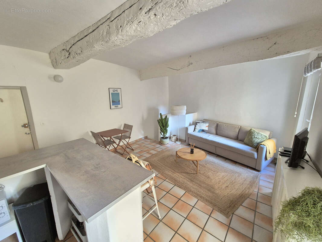Appartement à HYERES