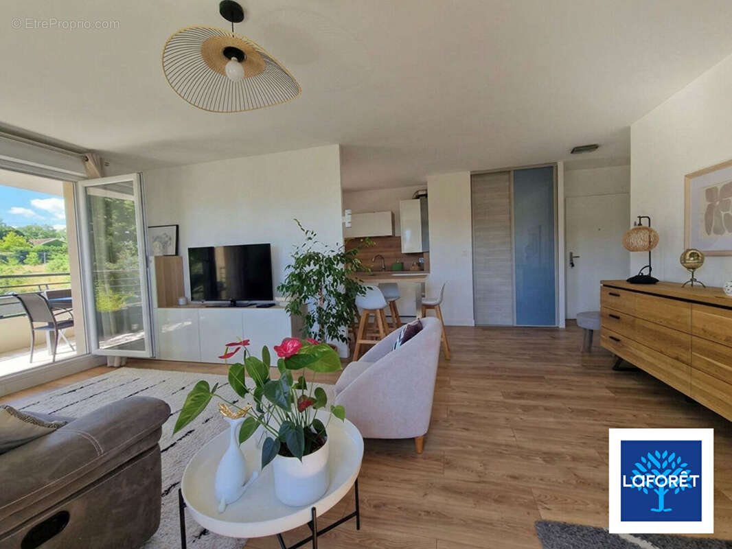 Appartement à OULLINS