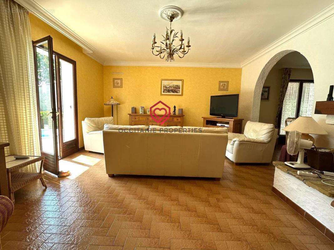 Jolie villa Provencale: 4 chambres, double garage, jardin et piscine – à 5 min du centre de Carcassonne - photo 8