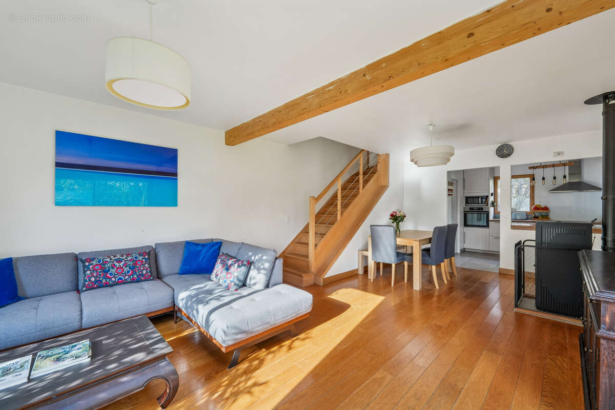 Maison à SAVIGNY-SUR-ORGE