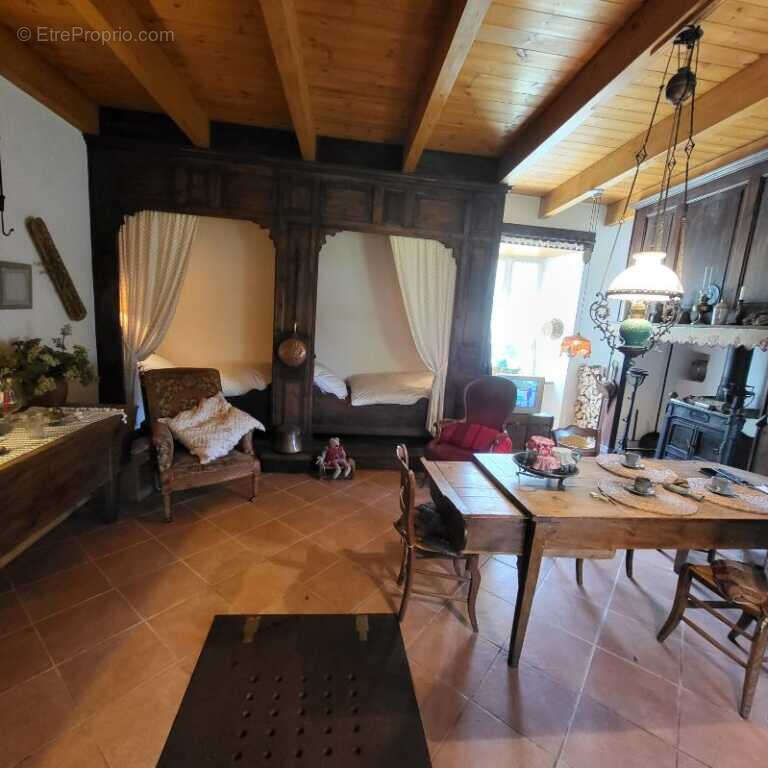 Maison à ALLANCHE