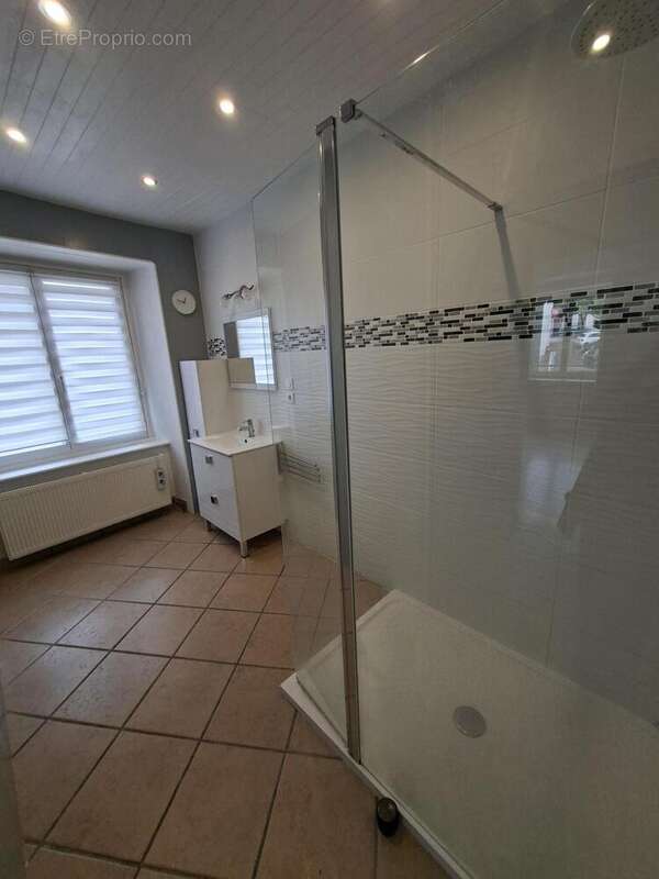 Photo 7 - Maison à PANISSIERES