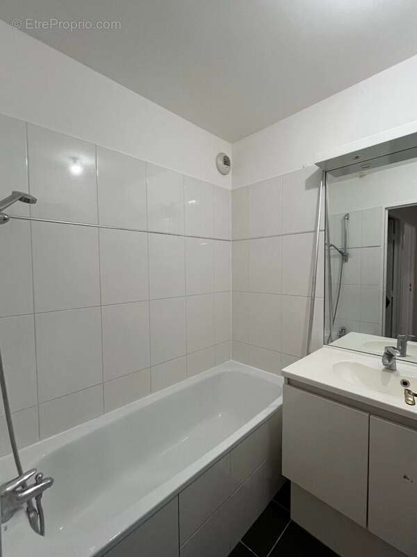 Appartement à PARIS-19E