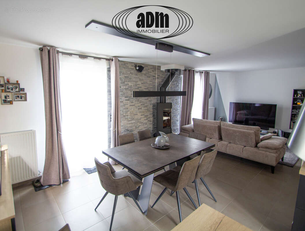 Maison à BAILLY-ROMAINVILLIERS