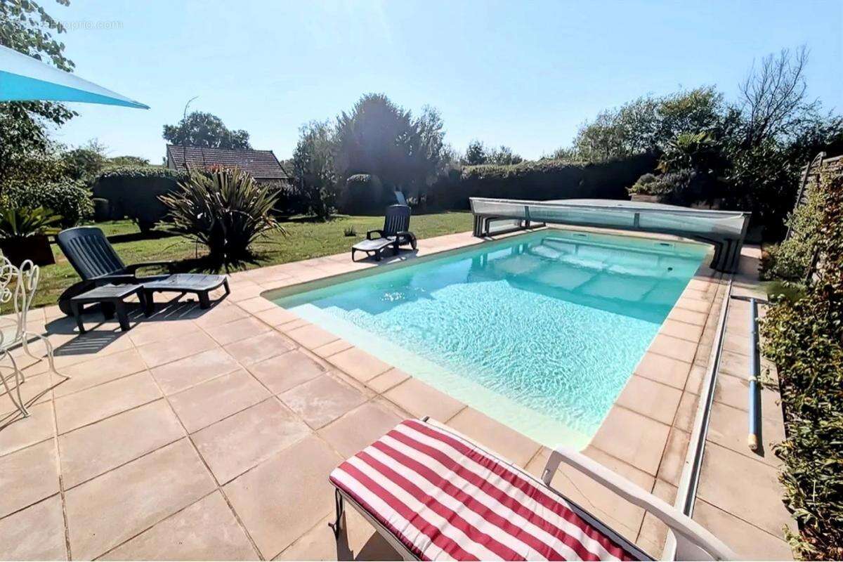 Maison à CHASSIGNOLLES