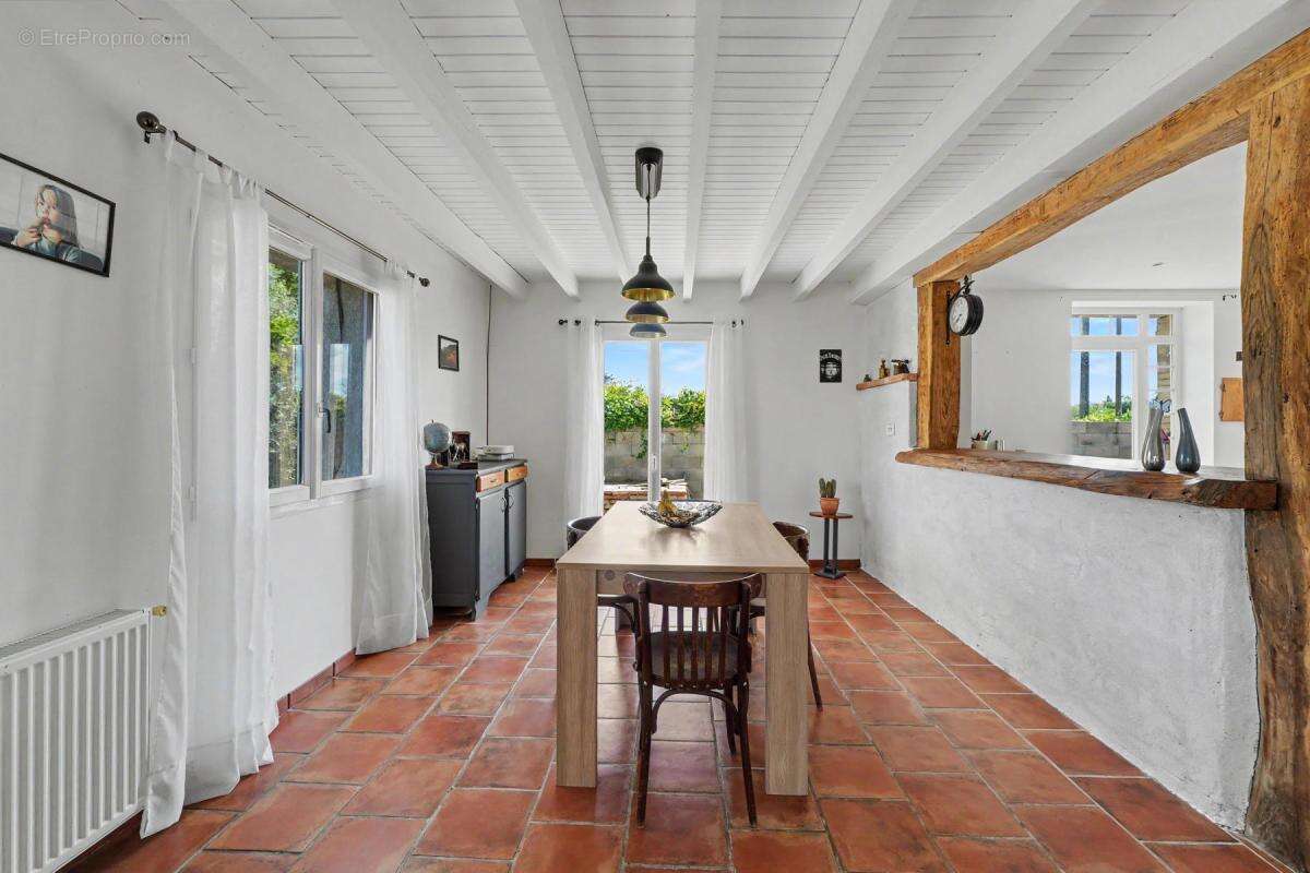 Maison à BESSENS