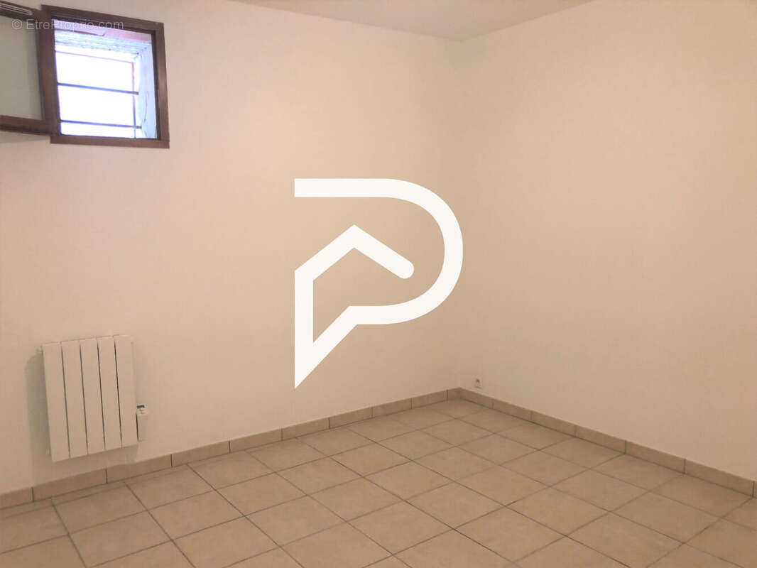 Appartement à CUCURON