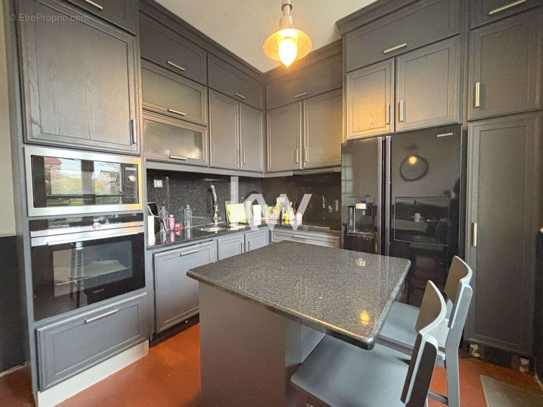 Maison à CORBEIL-ESSONNES