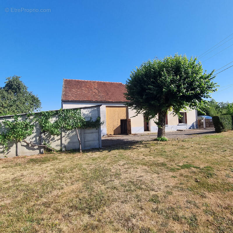 Maison à POULIGNY-NOTRE-DAME