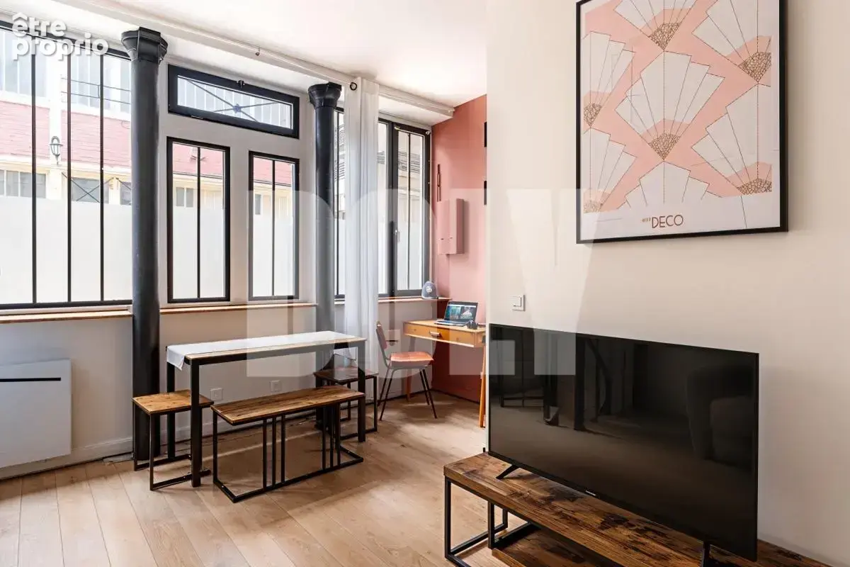 Appartement à PARIS-10E